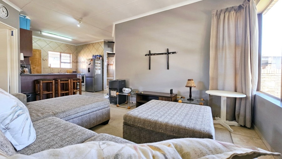 2 Bedroom Property for Sale in Hillside Free State